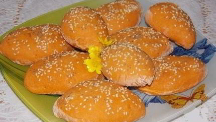 Томатные пирожки