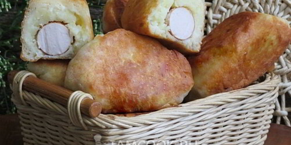 Рецепт жареные пирожки с картошкой и сосиской