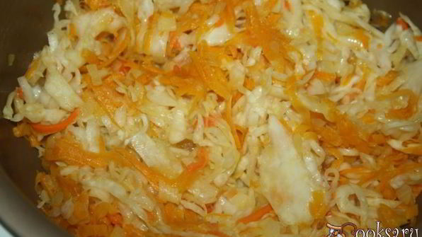 жареные пирожки с квашеной капустой