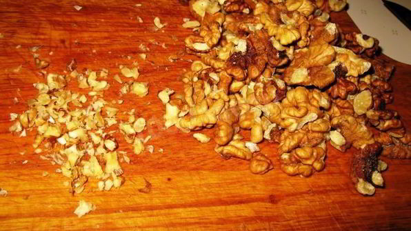 жареные пирожки с яблоками на сковороде