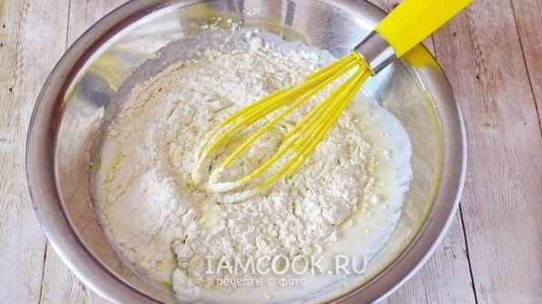 жареные пирожки с яблоками