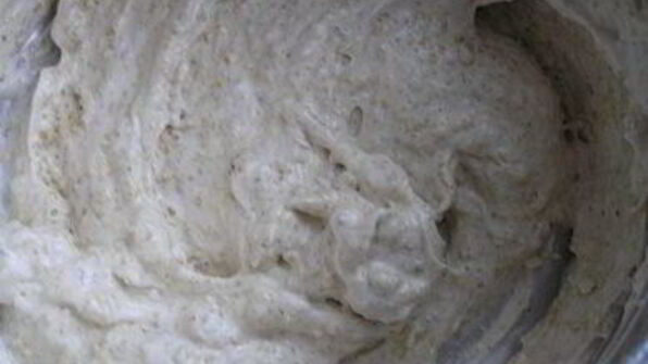 фисташковое пирожное с брусничным семифредо