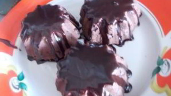 кокосовые пирожные в шоколаде