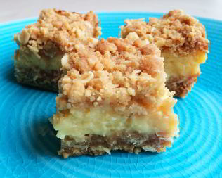 Лимонные пирожные с овсяной крошкой