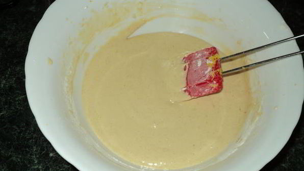 морковно-ореховое пирожное со сметанным кремом