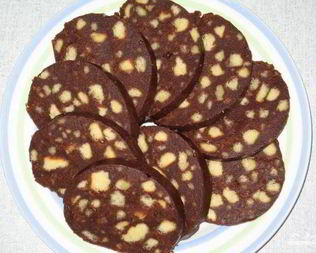 Пирожное Колбаска из печенья