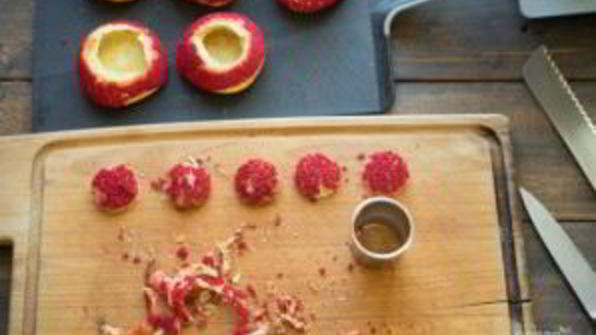 пирожное шу с вишневым конфи