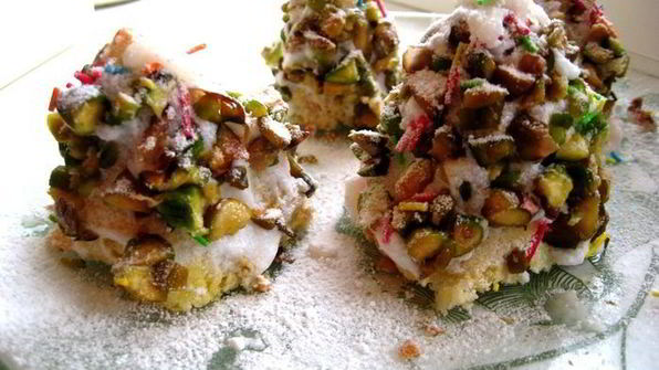 пирожные елочка