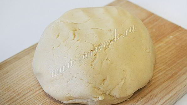 пирожные персики