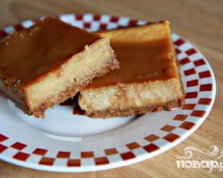 Пирожные с молочной карамелью и сливочным сыром