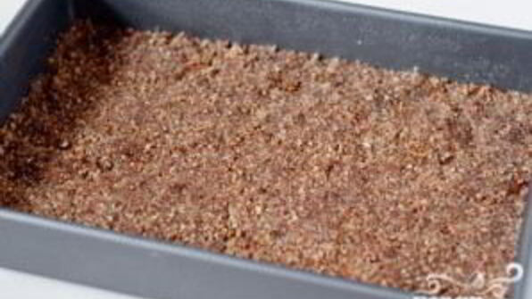 пирожные с орехами и кокосовой стружкой