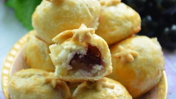 пирожные с виноградом