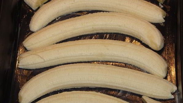 шоколадное пирожное с бананами