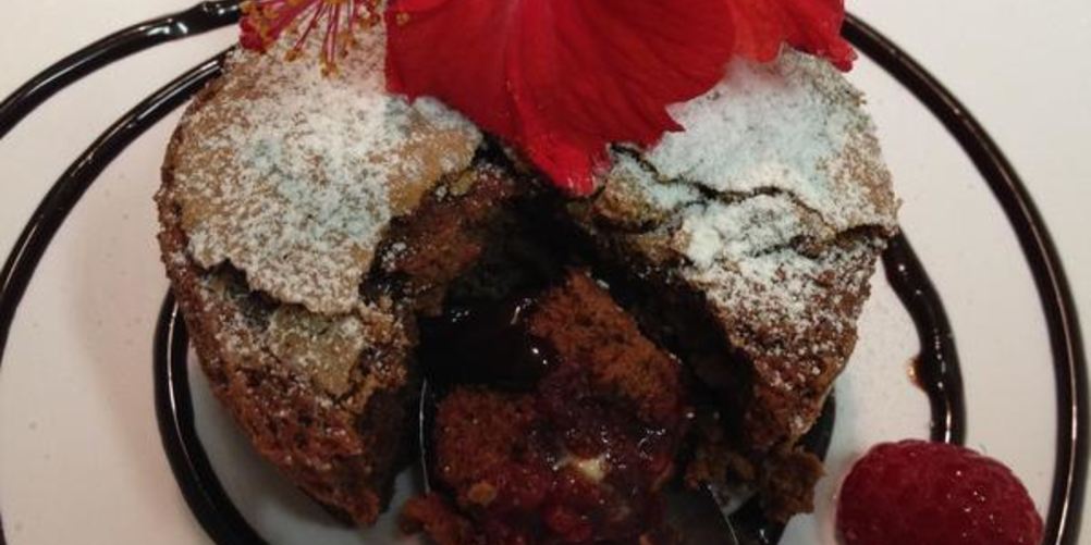 Рецепт шоколадное пирожное с малиной