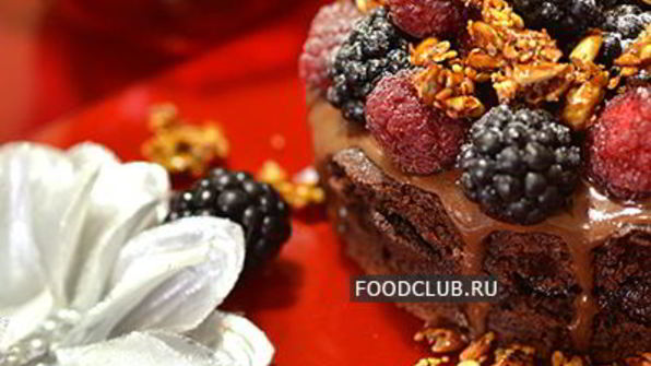 шоколадное пирожное