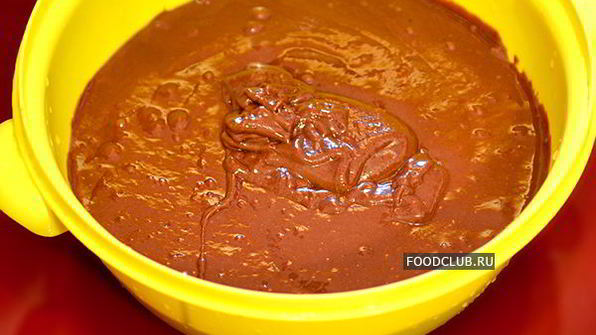 шоколадное пирожное