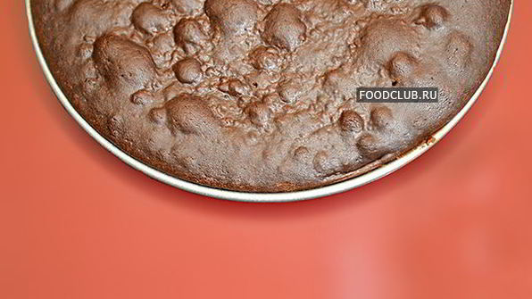 шоколадное пирожное