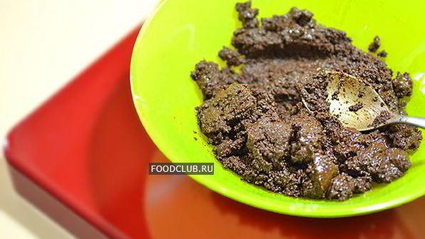 шоколадное пирожное