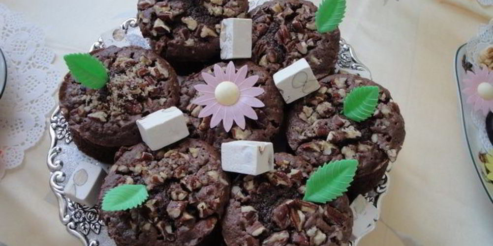 Рецепт шоколадные пирожные с орехами макадамия