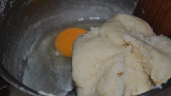 швейцарские заварные пирожные с яблочным кремом