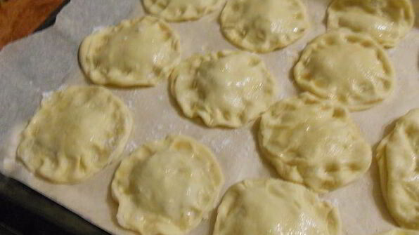 слоеные пирожные