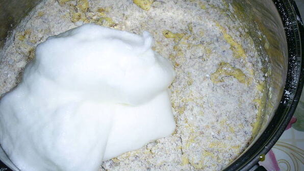 трижды миндальное пирожное