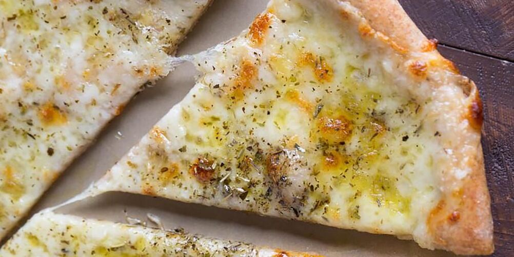 Рецепт белая пицца с итальянской смесью трав