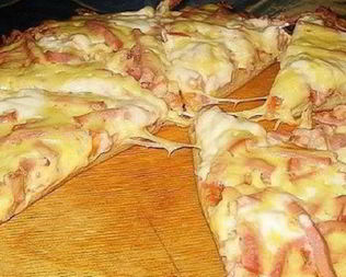 Быстрая пицца на сковороде