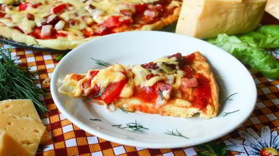 Быстрая пицца в микроволновке с сыром