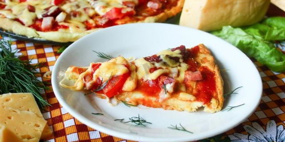 Рецепт быстрая пицца в микроволновке с сыром