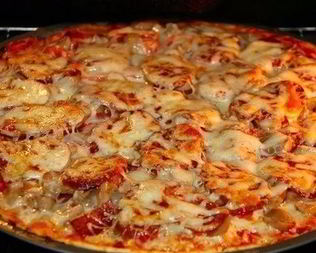 Домашняя пицца с колбасой Пепперони