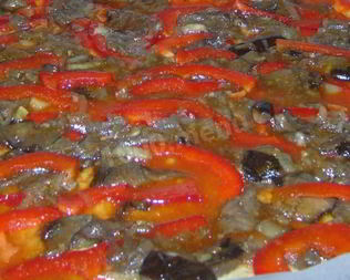 Овощная постная пицца без сыра на дрожжевом тесте