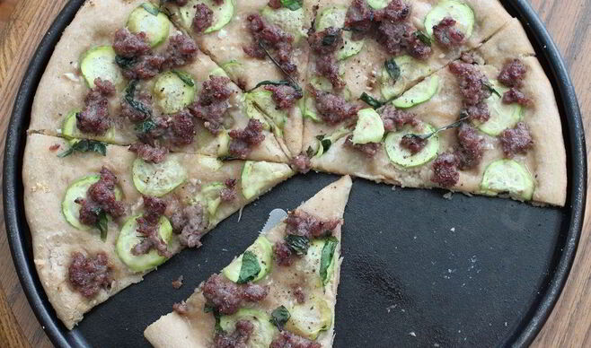 Пицца из кабачков с фаршем
