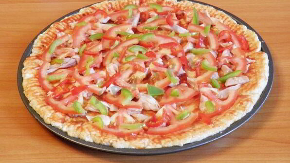 пицца на творожном тесте с курицей