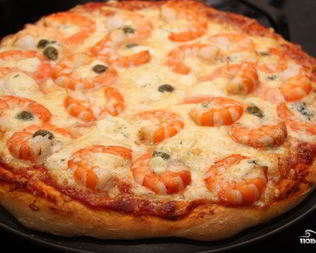 Пицца с креветками в мультиварке