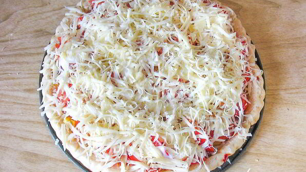 пицца с куриной грудкой и шампиньонами