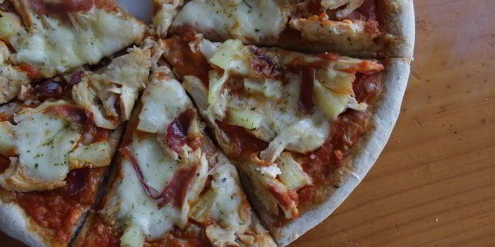 Рецепт пицца с курицей и анансами