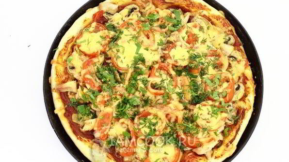 пицца с курицей и грибами