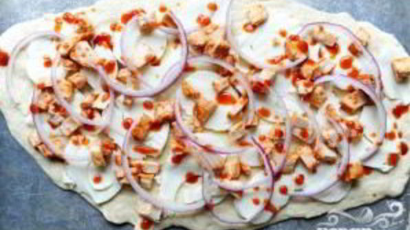 пицца с курицей и сыром