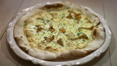 Пицца с лисичками