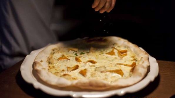 пицца с лисичками