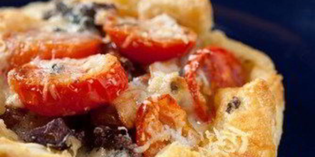 Рецепт пицца с луком и сыром