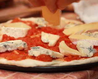 Пицца с сыром Дор блю