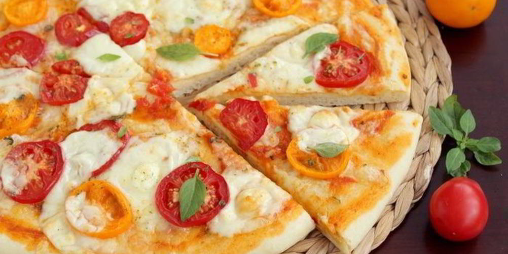 Рецепт пицца с сыром скаморца