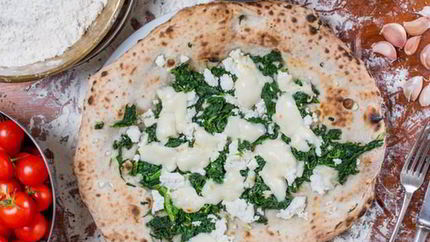 Пицца со шпинатом и рикоттой