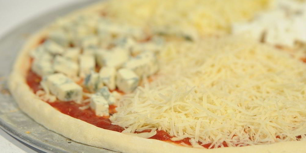 Рецепт пицца три сыра