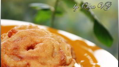 Яблочные пончики