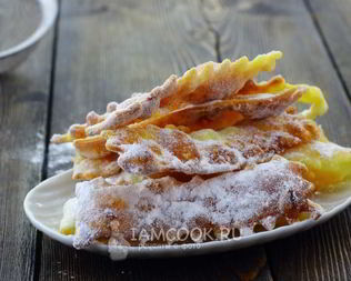 Постный хворост