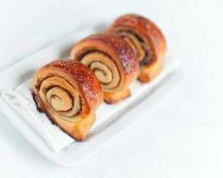 Рулетики с инжиром