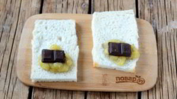 рулетики с начинкой из бананов и шоколадом